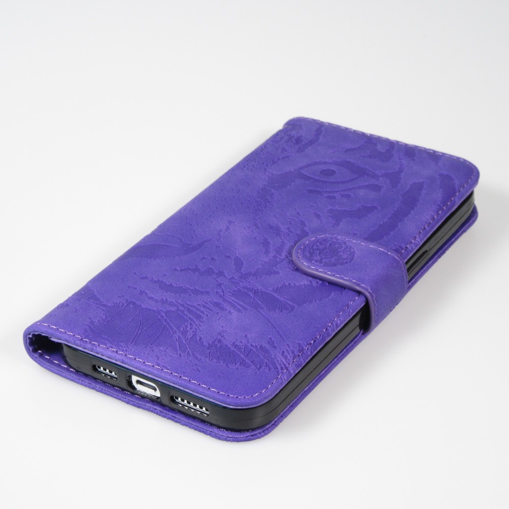 iPhone 15 Plus Case Hülle - 3D Flip Kunstleder Auge des Tigers - Violett