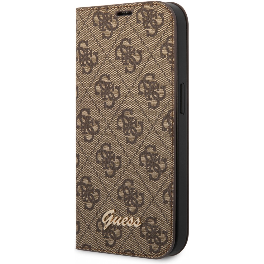 iPhone 14 Pro Case Hülle - Flip Guess Leinwand Kunstleder mit goldfarbenem Metall-Logo in Reliefoptik - Braun