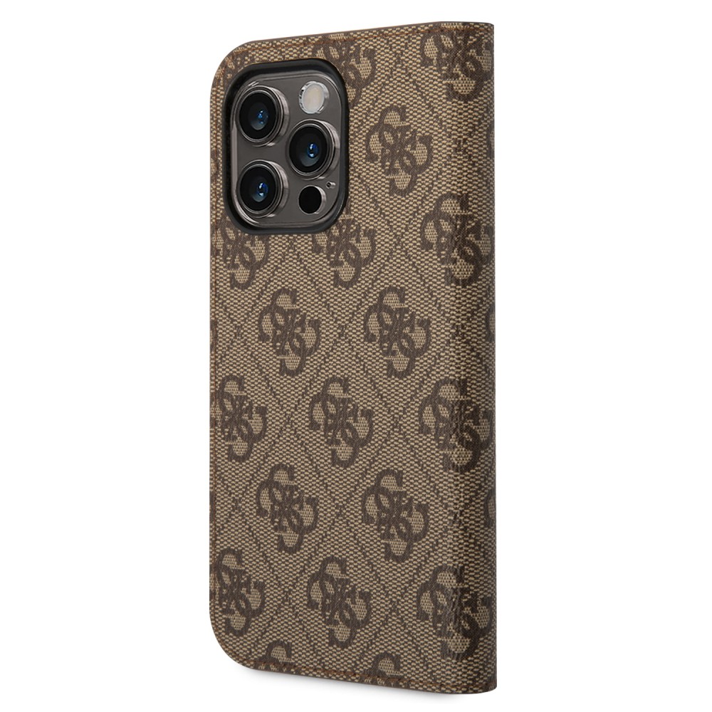 iPhone 14 Pro Case Hülle - Flip Guess Leinwand Kunstleder mit goldfarbenem Metall-Logo in Reliefoptik - Braun